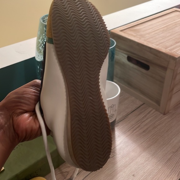 Barely worn - Picture 3 of 4